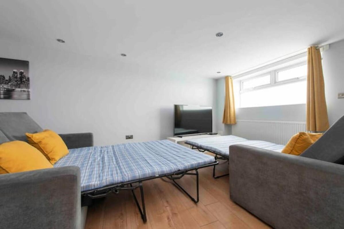 2 Bed House In Woolwich Londres
