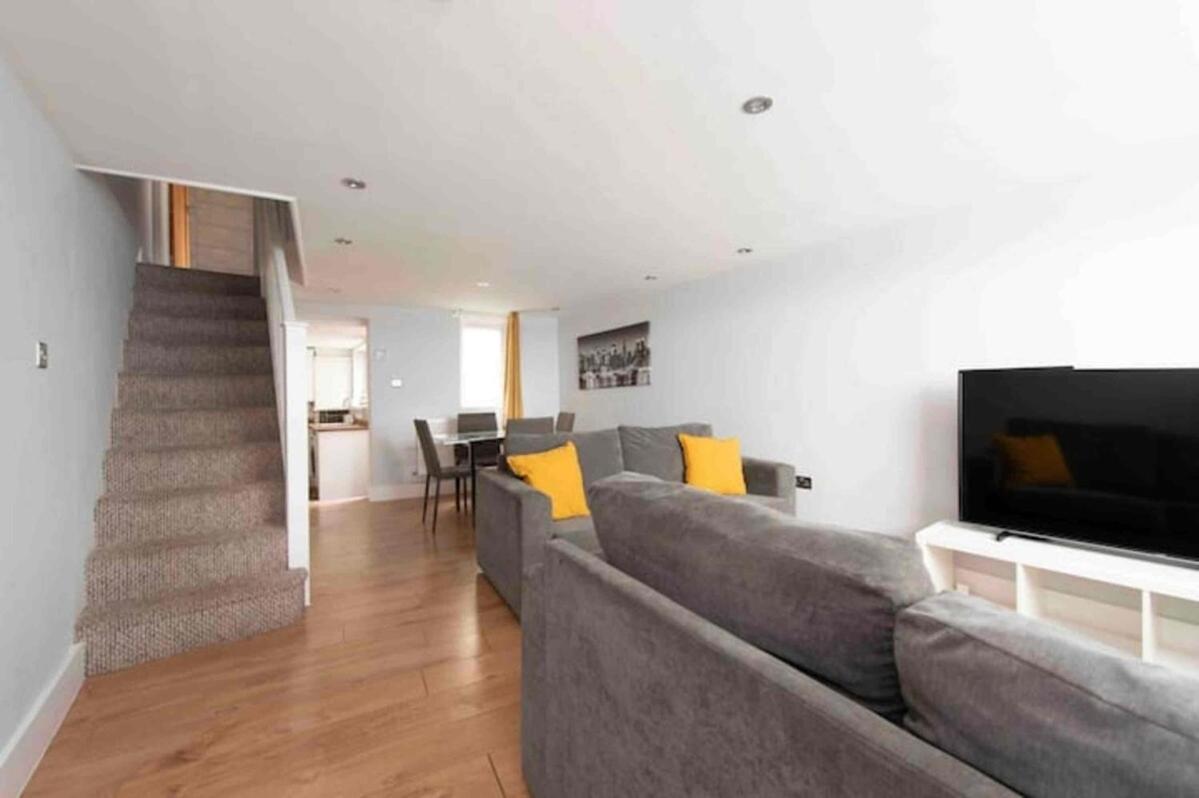 Apartamento 2 Bed House In Woolwich Londres