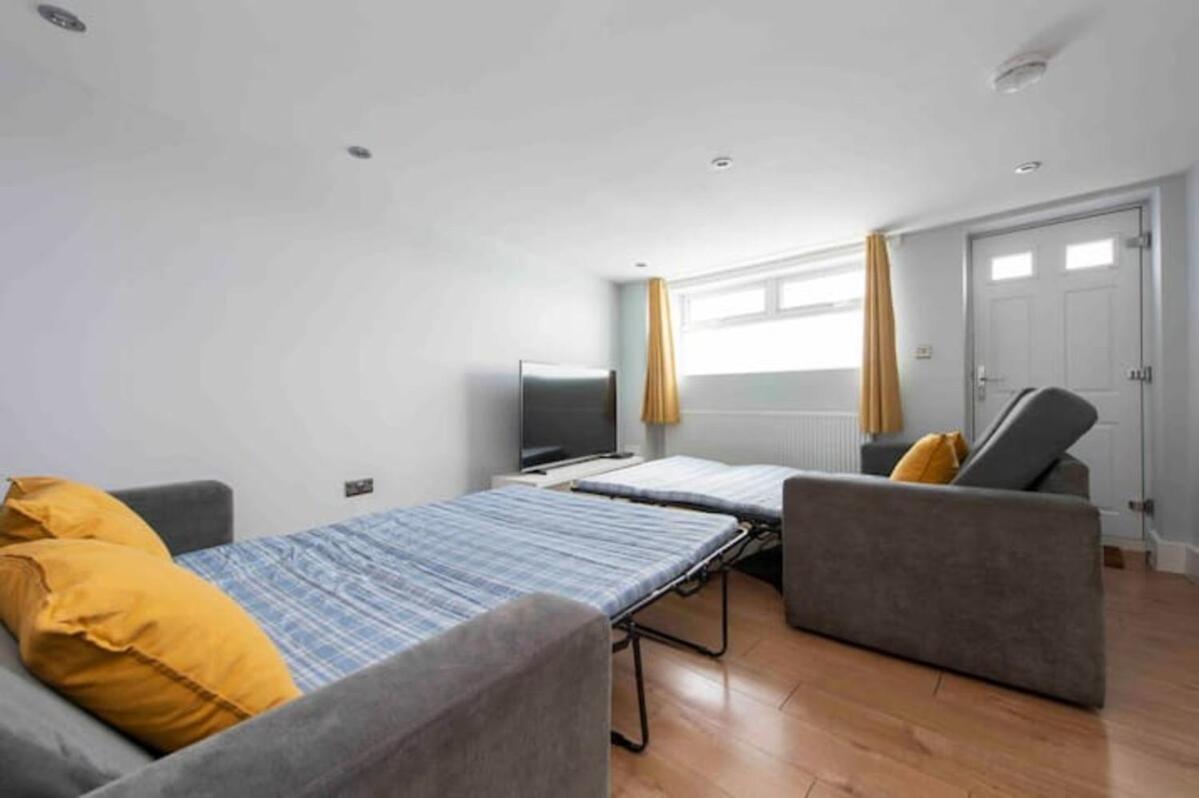2 Bed House In Woolwich Apartamento