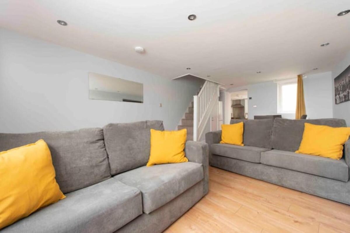 2 Bed House In Woolwich Apartamento Londres